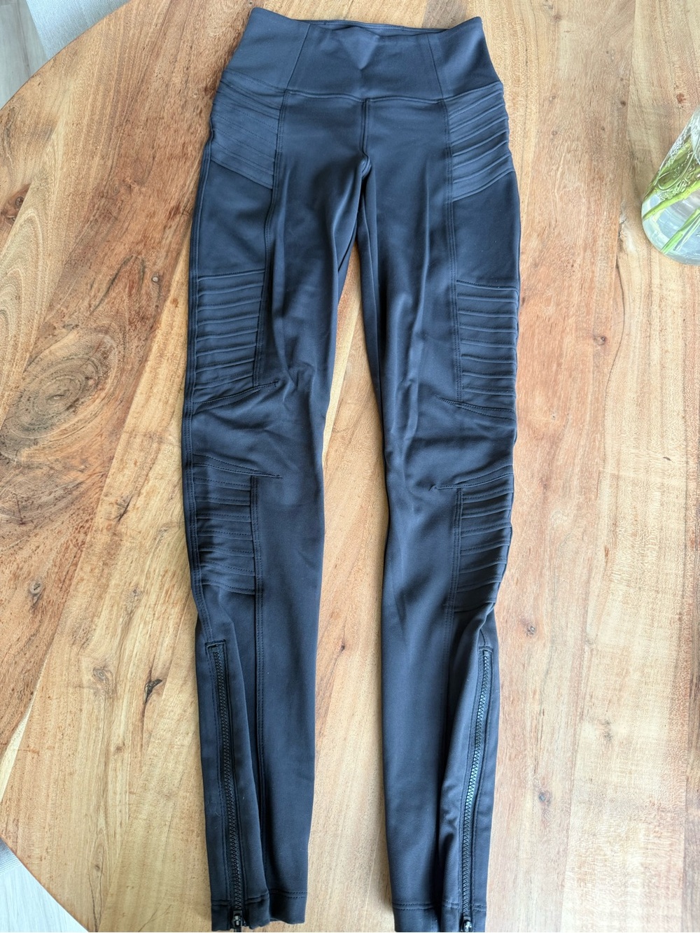 Athleta Delancey Black Motto Tight Moto-Inspired High-Rise leggings Xxs